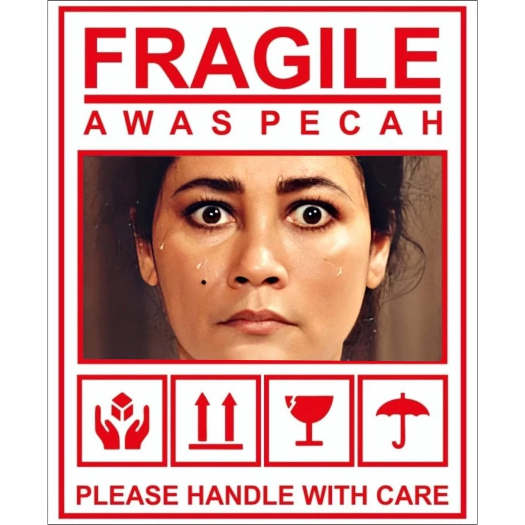 fragile logo custom