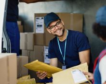 aggregator pengiriman paket dan barang