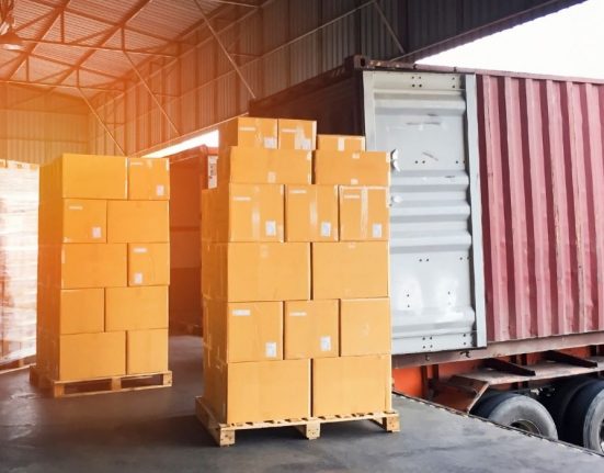 tips optimalkan distribusi logistik barang dari gudang ke toko