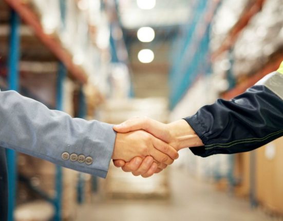 apa itu logistik b2b