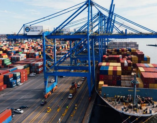 port to door adalah